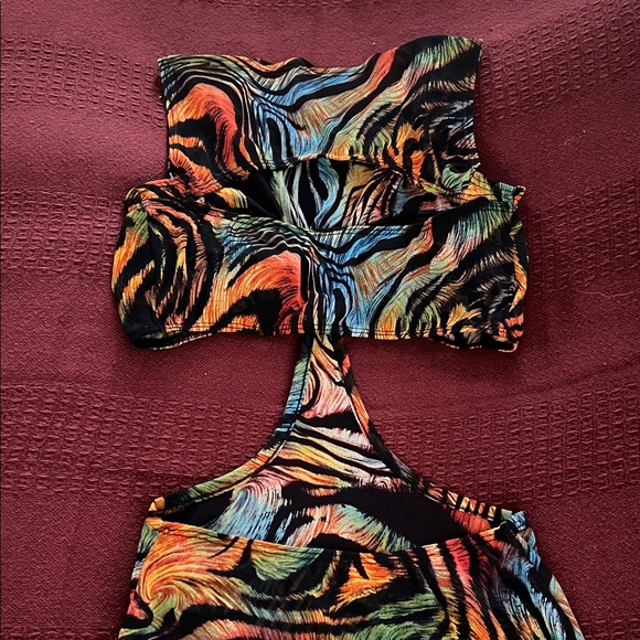 Colorful Abstract Cut-Out Mini Dress - Picture 3 of 8